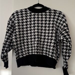 SHEIN Monochrome Houndstooth Sweater